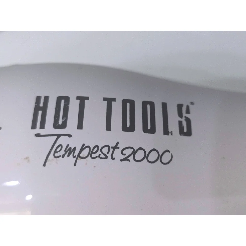 Hot Tools Tempest 2000 Ionic Hair Dryer White‎ HTBW04 with 3 Attachments